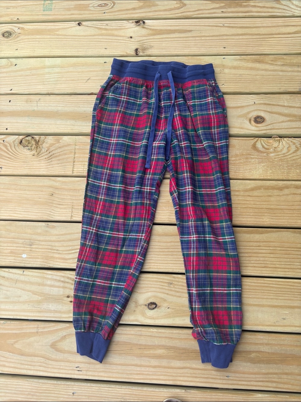 American eagle pajama bottoms size small.